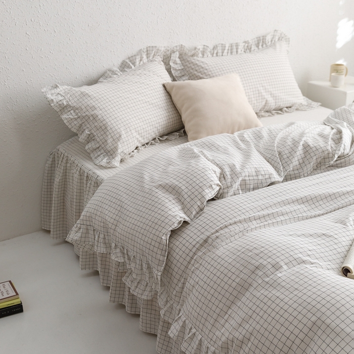 91家纺网 家纺一手货源 找家纺 忘忧草2023新款全棉色织水洗棉床裙款四件套  格物-白