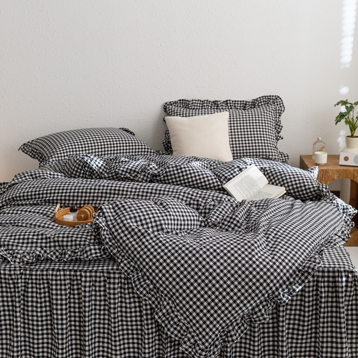 91家纺网 家纺一手货源 找家纺 忘忧草2023新款全棉色织水洗棉床裙款四件套  雅尚-黑小格