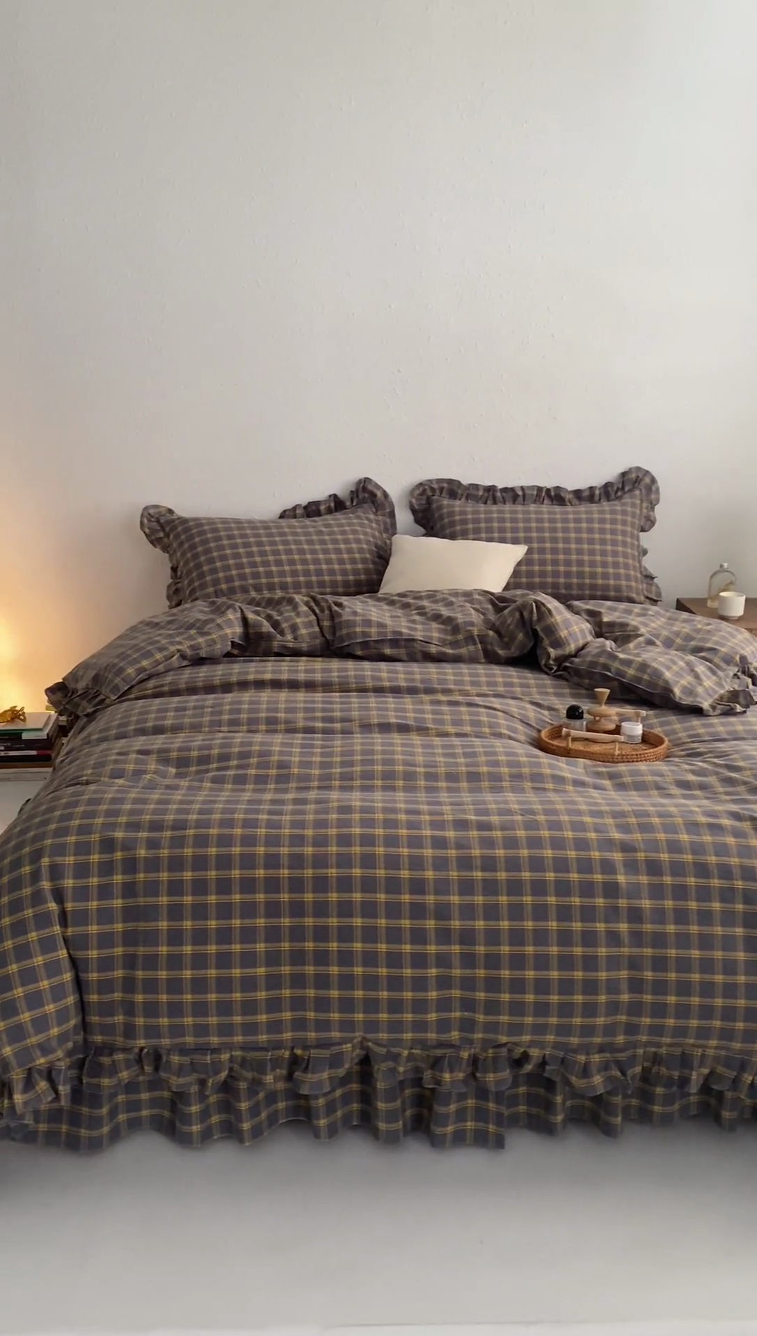 91家纺网 家纺一手货源 找家纺 忘忧草2023新款全棉色织水洗棉床裙款四件套  里昂-灰