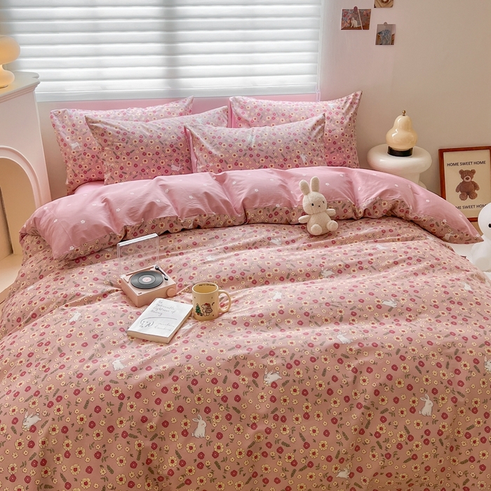 91家纺网 家纺一手货源 找家纺 顾里 2023韩系氛围全棉四件套 花丛奶兔