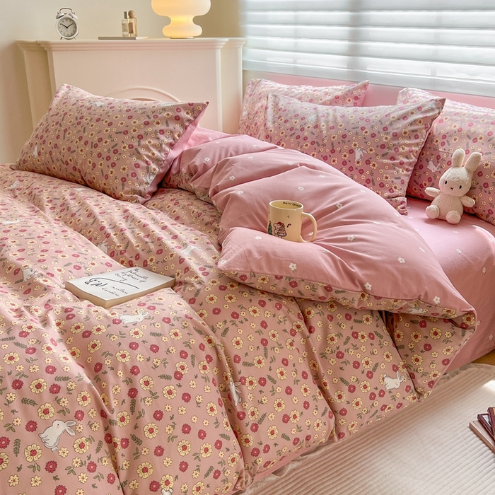 91家纺网 家纺一手货源 找家纺 顾里 2023韩系氛围全棉四件套 花丛奶兔