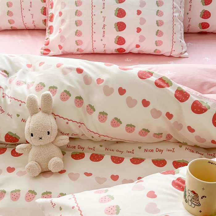 91家纺网 家纺一手货源 找家纺 顾里 2023韩系氛围全棉四件套 草莓子酱