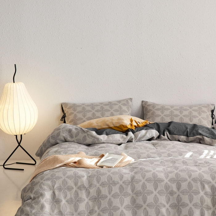 91家纺网 家纺一手货源 找家纺 安莱生活 2023年新款高端双层纱栀子花色织大提花蝴蝶结工艺款四件套 幸运草-深灰