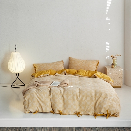 91家纺网 家纺一手货源 找家纺 安莱生活 2023年新款高端双层纱栀子花色织大提花蝴蝶结工艺款四件套 幸运草-姜黄