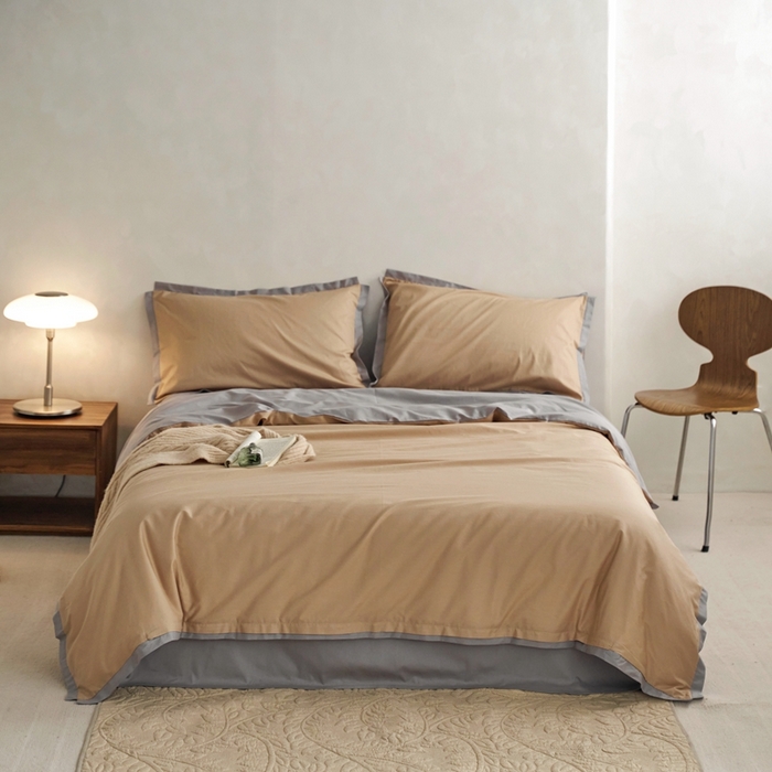 91家纺网 家纺一手货源 找家纺 安莱生活 2023新款60贡缎双拼小宽边四件套 卡其双拼浅灰