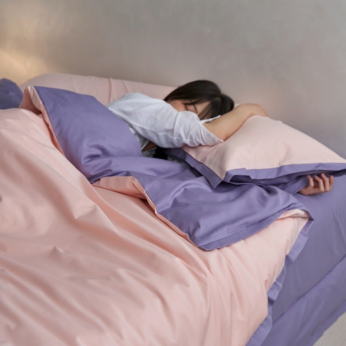 91家纺网 家纺一手货源 找家纺 安莱生活 2023新款60贡缎双拼小宽边四件套 嫩粉双拼淡紫