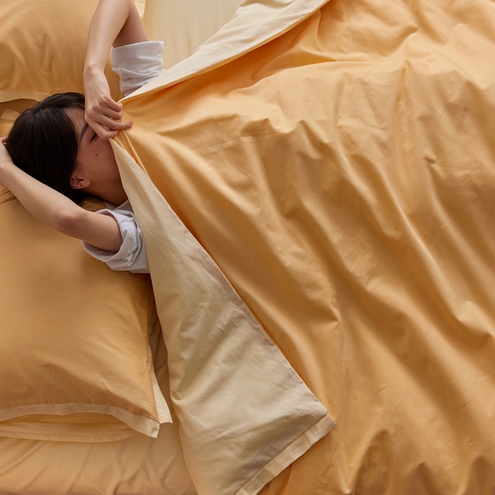 91家纺网 家纺一手货源 找家纺 安莱生活 2023新款60贡缎双拼小宽边四件套 奶杏双拼奶黄