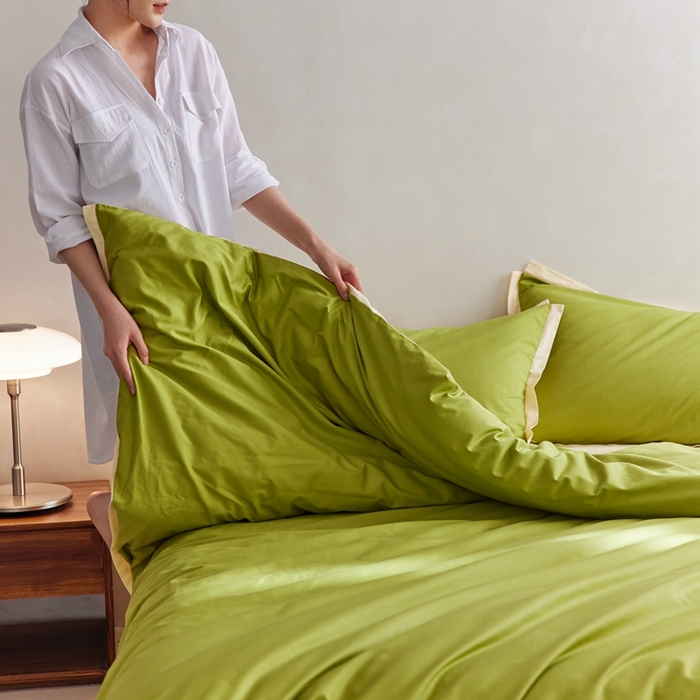 91家纺网 家纺一手货源 找家纺 安莱生活 2023新款60贡缎双拼小宽边四件套 果绿双拼奶黄