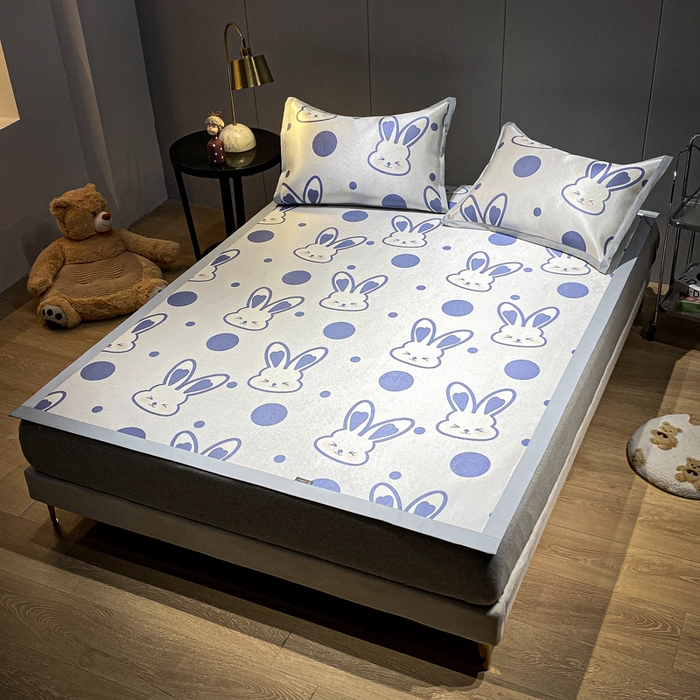 91家纺网 家纺一手货源 找家纺 安哆啦2024新款数码印花冰藤席 圆点兔兔