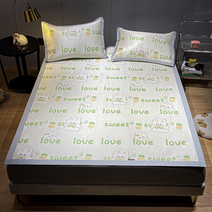 91家纺网 家纺一手货源 找家纺 安哆啦2024新款数码印花冰藤席 字母兔兔