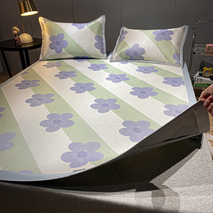 91家纺网 家纺一手货源 找家纺 安哆啦2024新款数码印花冰藤席 斜条小花