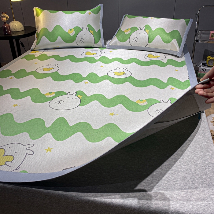 91家纺网 家纺一手货源 找家纺 安哆啦2024新款数码印花冰藤席 绿色波浪纹