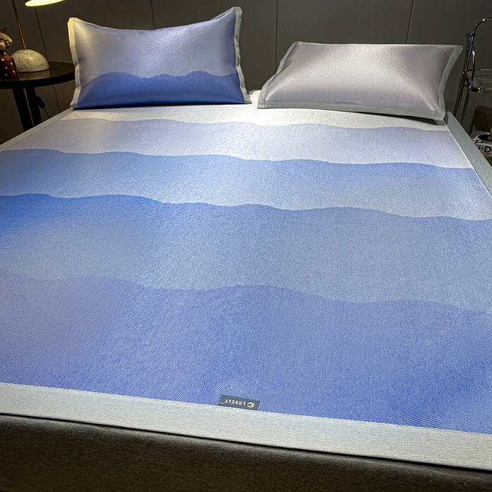 91家纺网 家纺一手货源 找家纺 安哆啦2024新款数码印花冰藤席 蓝色渐变