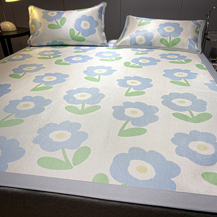 91家纺网 家纺一手货源 找家纺 安哆啦2024新款数码印花冰藤席 蓝色小花花