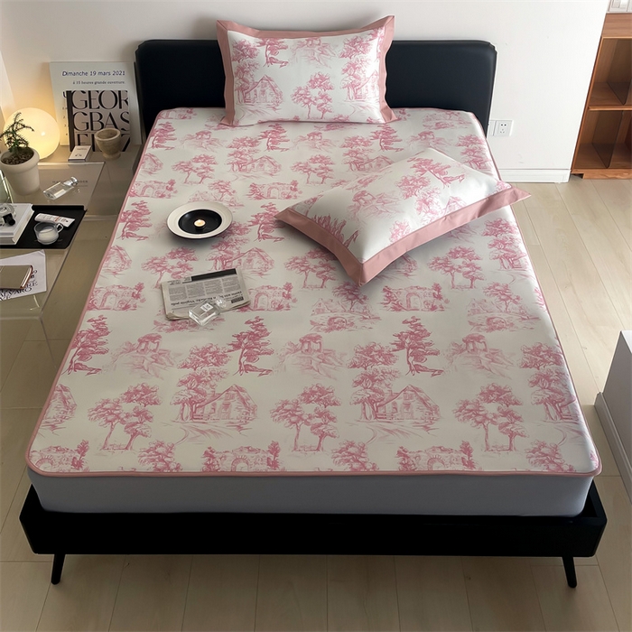 91家纺网 家纺一手货源 找家纺 2025新款凉感抗菌防螨印花冰丝养生席床笠款 西西里粉