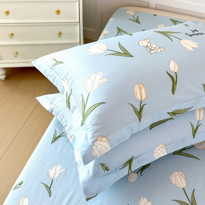 91家纺网 家纺一手货源 找家纺 帛织澜家纺 2025新款12868全棉喷气印花枕套 百合兔