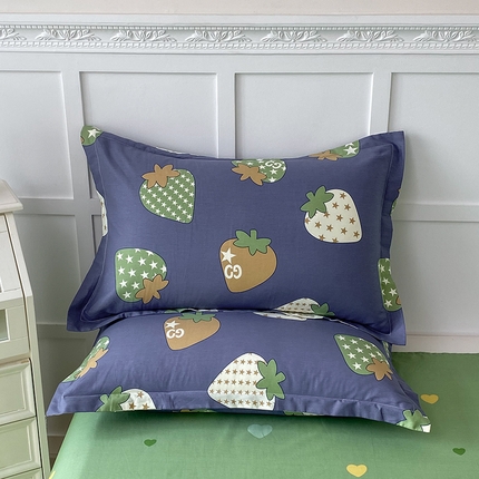 帛织澜家纺 2025新款12868全棉喷气印花枕套 草莓园-灰