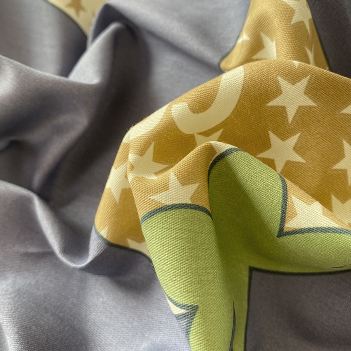 91家纺网 家纺一手货源 找家纺 帛织澜家纺 2025新款12868全棉喷气印花枕套 草莓园-灰