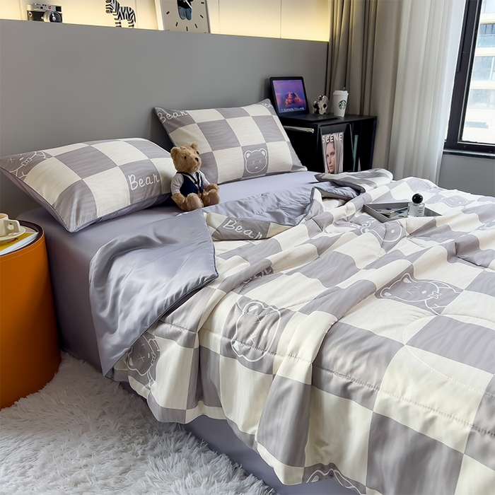 91家纺网 家纺一手货源 找家纺 梦舒羽 2025新款夏凉被空调被可机洗儿童被夏季双人夏被四件套 格子小熊