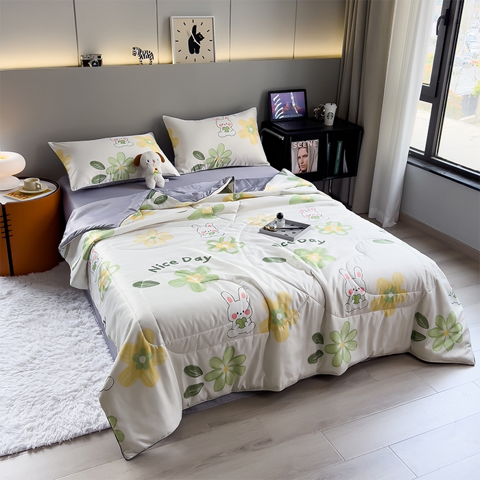 91家纺网 家纺一手货源 找家纺 梦舒羽 2025款夏凉被空调被可机洗儿童被夏季双人夏被四件套 花季绿