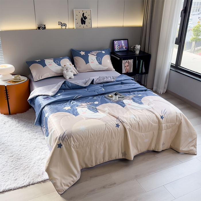 91家纺网 家纺一手货源 找家纺 梦舒羽 2025款夏凉被空调被可机洗儿童被夏季双人夏被四件套 月亮宝宝