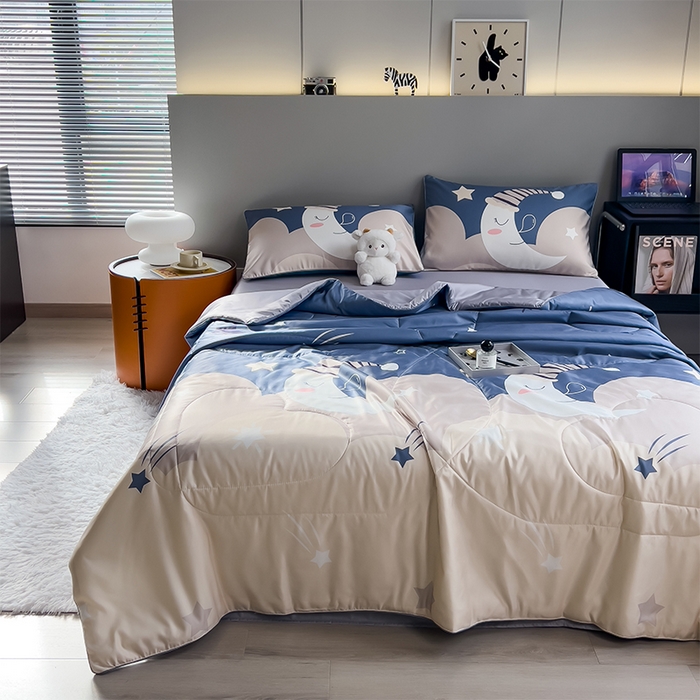 91家纺网 家纺一手货源 找家纺 梦舒羽 2025款夏凉被空调被可机洗儿童被夏季双人夏被四件套 月亮宝宝