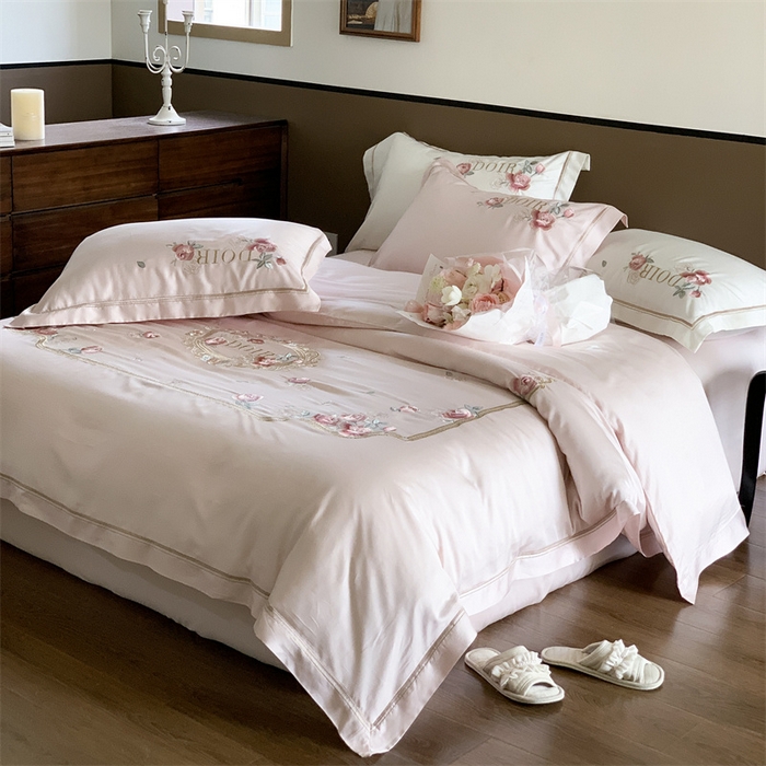 91家纺网 家纺一手货源 找家纺 馨蕊家居 2023春夏新品LF奥地利兰精天丝高定系列四件套-秘密花园 秘密花园-初夏粉