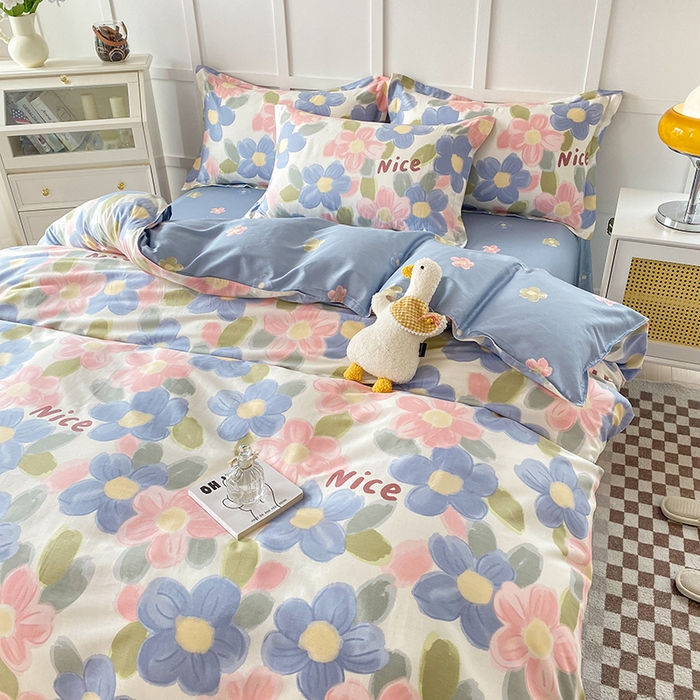 91家纺网 家纺一手货源 找家纺 帛织澜 12868全棉喷气印花四件套 蓝海晨光