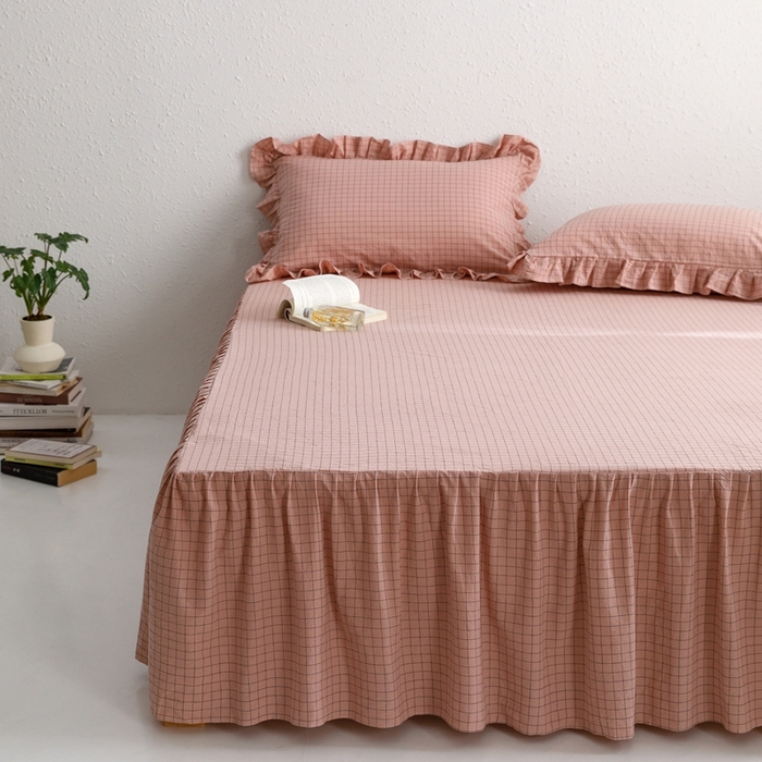 91家纺网 家纺一手货源 找家纺 忘忧草 2023新款全棉色织水洗棉床裙纯棉格子 格物-豆沙