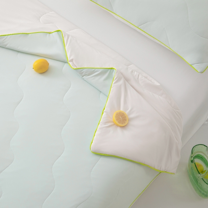 91家纺网 家纺一手货源 找家纺 乐视家纺 2024新款双面凉感被奶茶被模特图+买家秀 奶茶冻冻被-浅绿