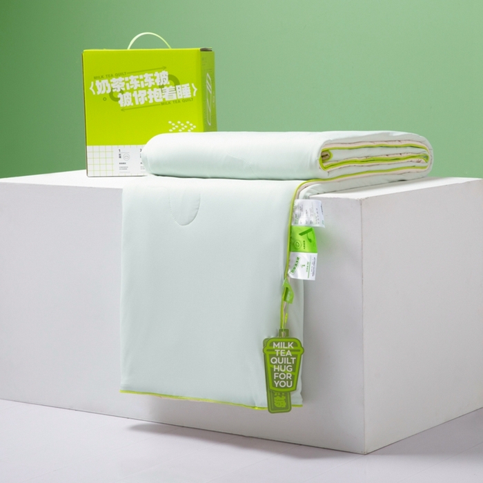 91家纺网 家纺一手货源 找家纺 乐视家纺 2024新款双面凉感被奶茶被模特图+买家秀 奶茶冻冻被-浅绿