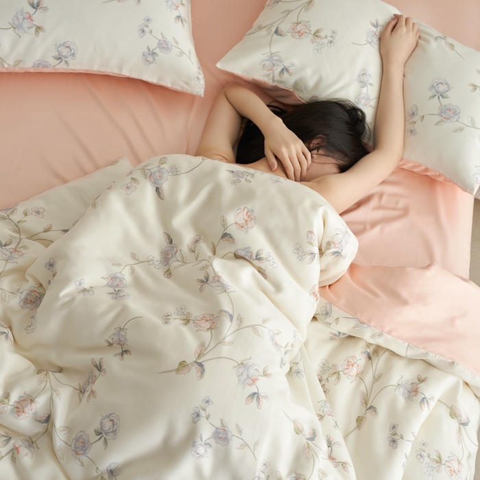 91家纺网 家纺一手货源 找家纺 时年 2023新款天丝印花四件套 花之韵