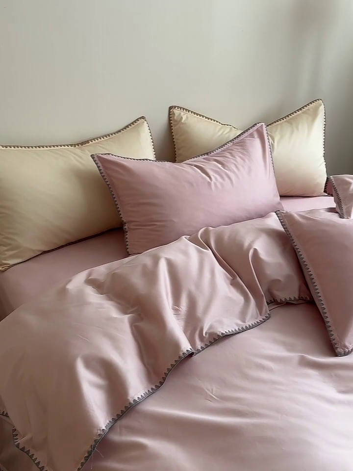 91家纺网 家纺一手货源 找家纺 怡家居2023新款100支长绒棉贝壳针四件套 萝莉粉