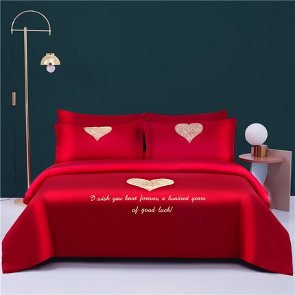 91家纺网 家纺一手货源 找家纺 2025新款亲肤棉绣花刺绣婚庆四件套 比心