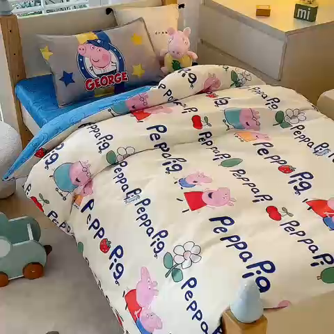 91家纺网 家纺一手货源 找家纺 鱼宝 2023新款13372全棉小猪佩奇授权幼儿园多件套 字母佩奇