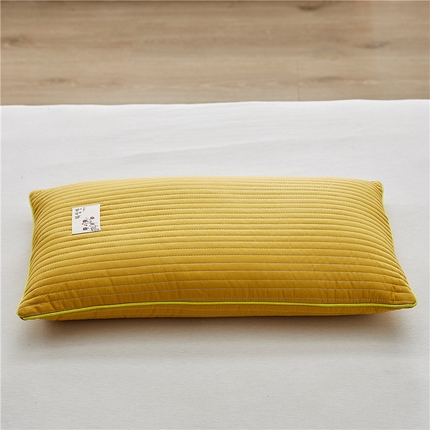 91家纺网 家纺一手货源 找家纺 乐可 2023新款砂洗荞麦简约单边枕 砂洗荞麦简约单边枕-M5黄色55*32cm