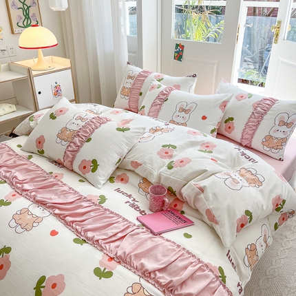 91家纺网 家纺一手货源 找家纺 花伞家居 2023新款双层纱水洗棉麻安妮系列温柔工艺款四件套 安妮-奶芙芙小兔