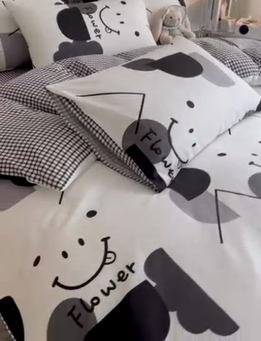 91家纺网 家纺一手货源 找家纺 HL原创 2023新款13070全棉40支四件套 几何笑脸