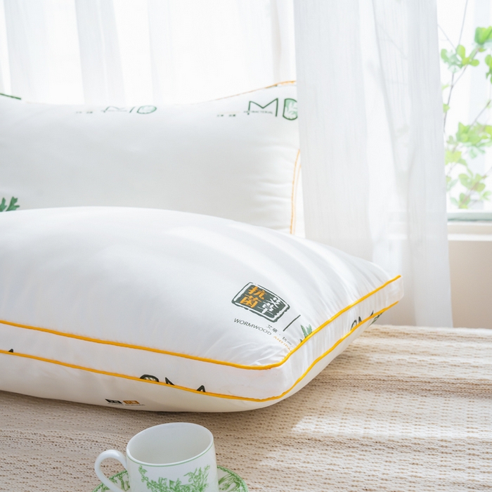 91家纺网 家纺一手货源 找家纺 拾光枕芯2023直播网红爆款多色艾草枕跑量羽丝绒枕赠品艾草黄立体中枕