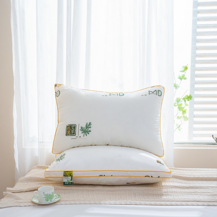 91家纺网 家纺一手货源 找家纺 拾光枕芯2023直播网红爆款多色艾草枕跑量羽丝绒枕赠品艾草黄立体中枕