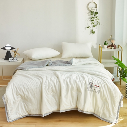 中国龙 2023泡泡夏凉被空调被夏被薄款被子学生宿舍简约风被褥舒适春夏 米黄