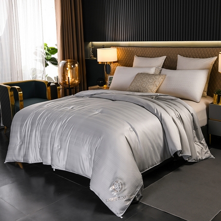 91家纺网 家纺一手货源 找家纺 （总）畅畅家纺 2023新款全棉提花维也纳羽丝棉被