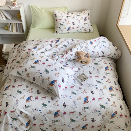 91家纺网 家纺一手货源 找家纺 尺素2023年新款韩国ins博主卡通风系列四件套 狗狗派对