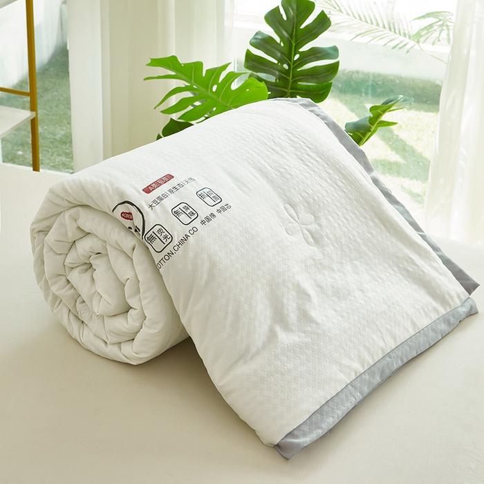 91家纺网 家纺一手货源 找家纺 中国龙 2023泡泡夏凉被空调被夏被薄款被子学生宿舍简约风被褥舒适春夏 米黄