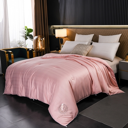 91家纺网 家纺一手货源 找家纺 （总）畅畅家纺 2023新款全棉提花维也纳羽丝棉被