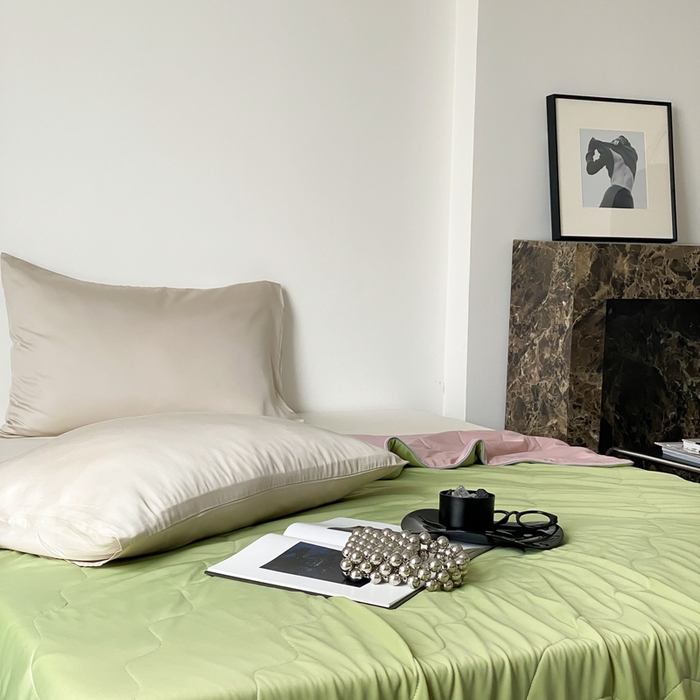 91家纺网 家纺一手货源 找家纺 西西家居 2023新款纯色凉感丝夏被 冰粉绿