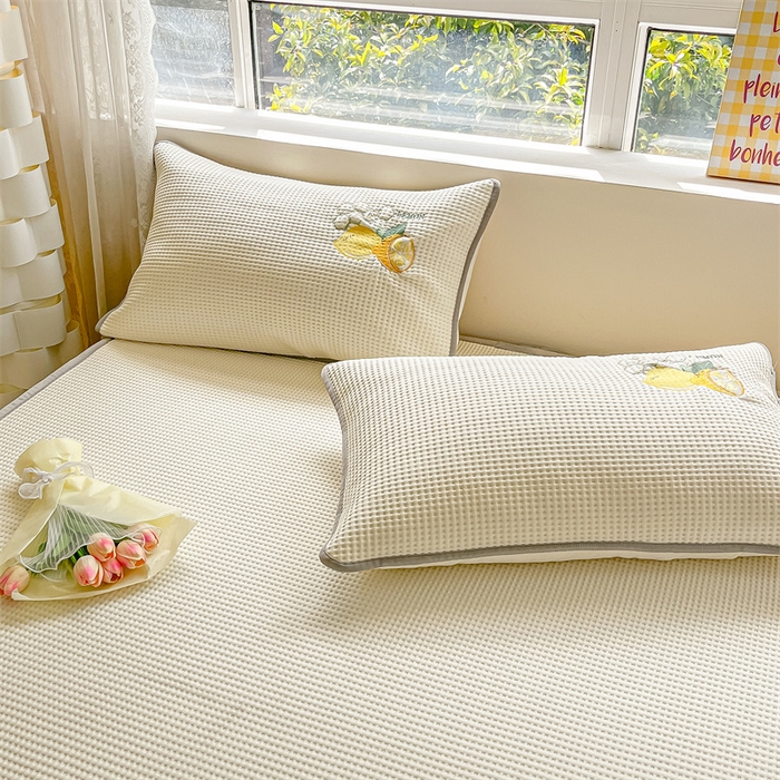 91家纺网 家纺一手货源 找家纺 鑫钰 2023新款凉感豆豆冰丝凉席 冰柠檬-华夫格米（床笠款）