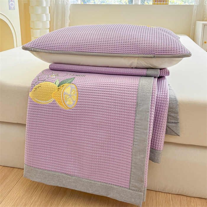 91家纺网 家纺一手货源 找家纺 鑫钰 2023新款凉感豆豆冰丝凉席 冰柠檬-华夫格紫（床席款）