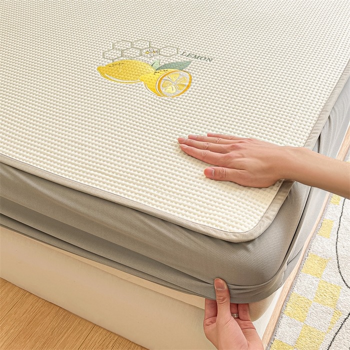 91家纺网 家纺一手货源 找家纺 鑫钰 2023新款凉感豆豆冰丝凉席 冰柠檬-华夫格米（床笠款）