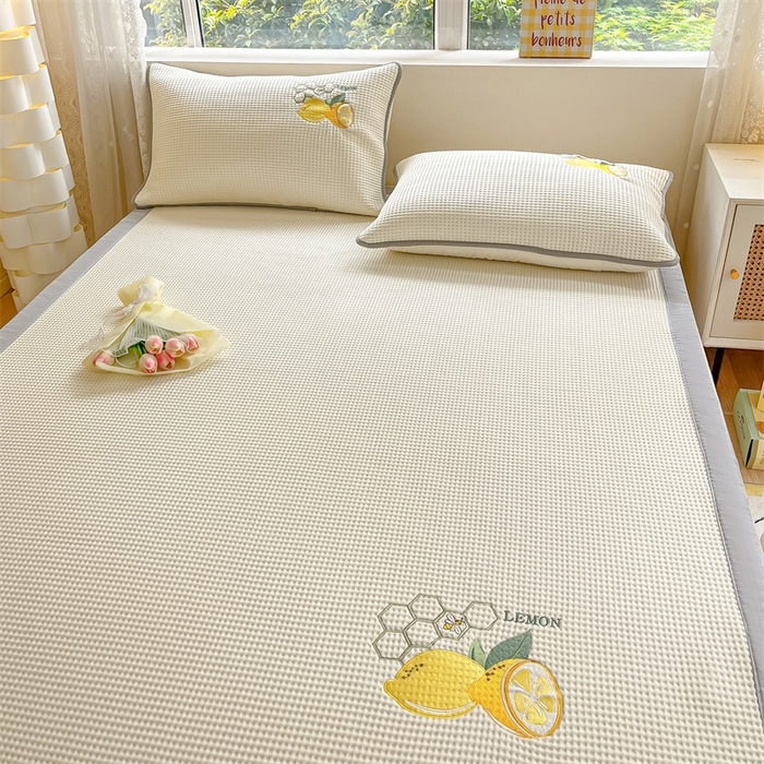 91家纺网 家纺一手货源 找家纺 鑫钰 2023新款凉感豆豆冰丝凉席 冰柠檬-华夫格米（床席款）